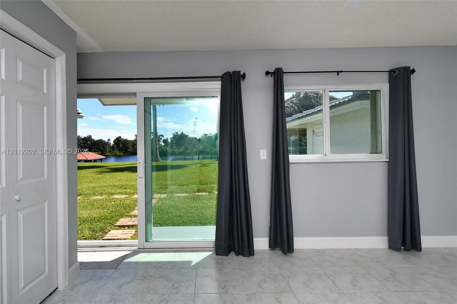 3233 Shell Lane