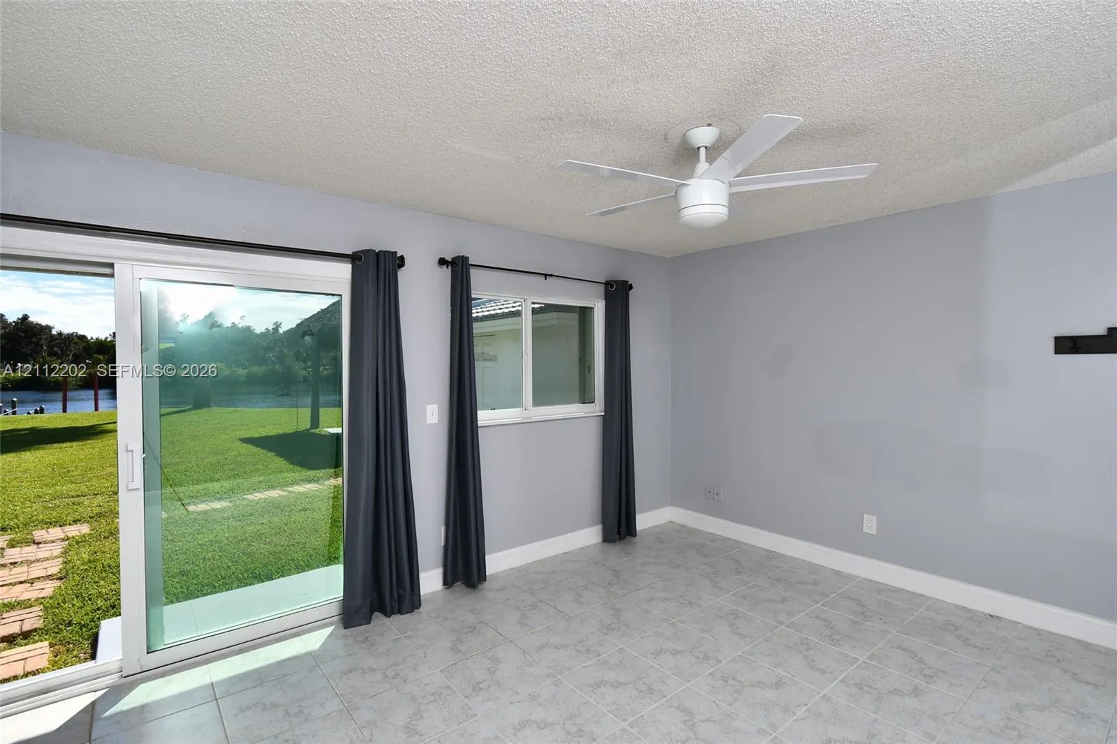 3233 Shell Lane