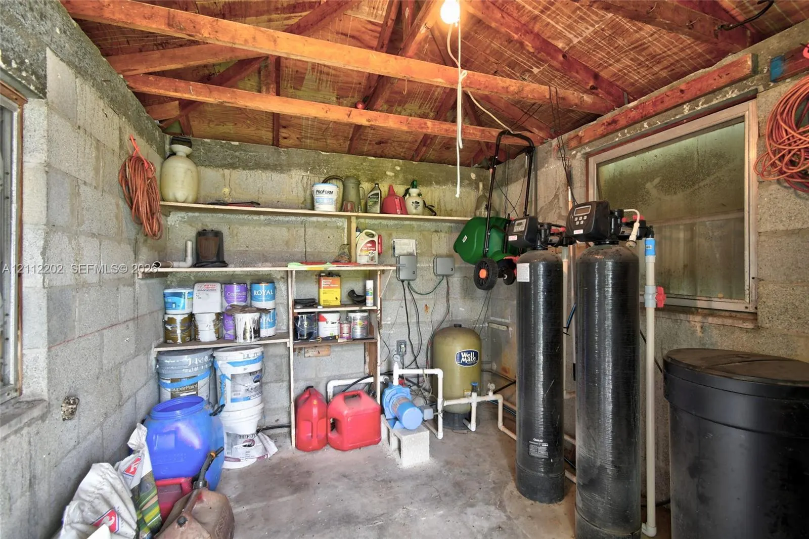 3233 Shell Lane