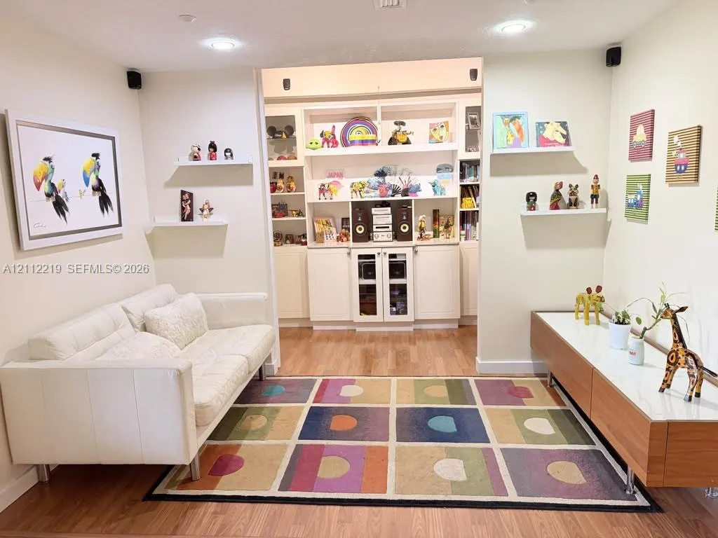 10730 NW 66th Street