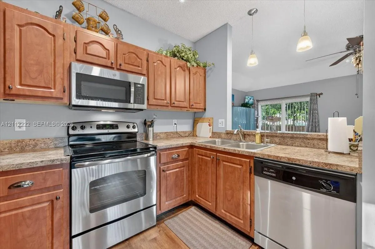 8601 SW 16th Street