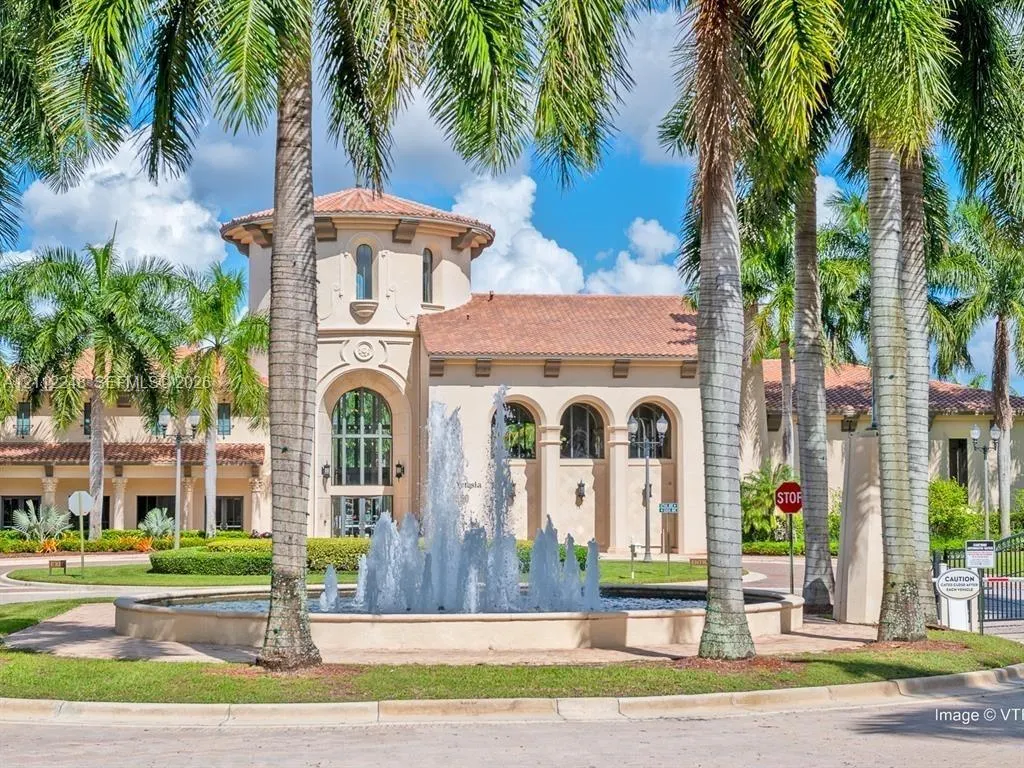 2901 NW 126th Avenue #2-304