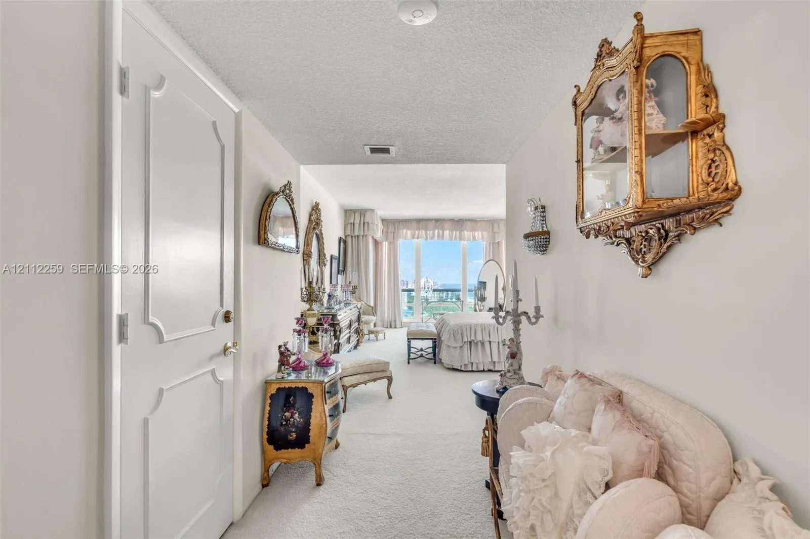 2100 S Ocean Lane #2506