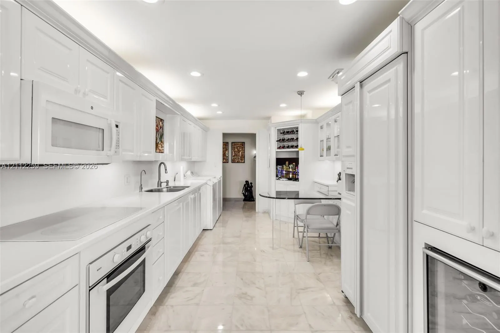2100 S Ocean Lane #2506