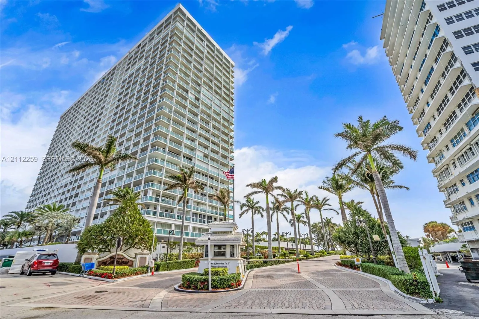 2100 S Ocean Lane #2506