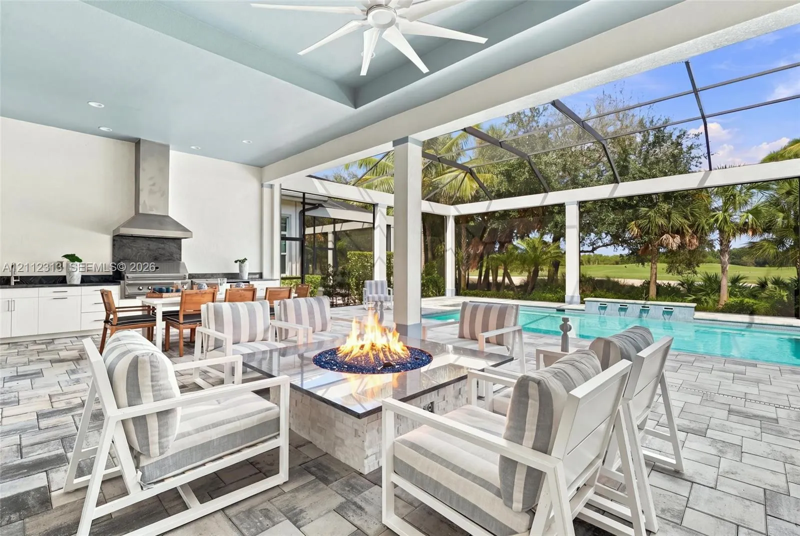 3181 Capistrano