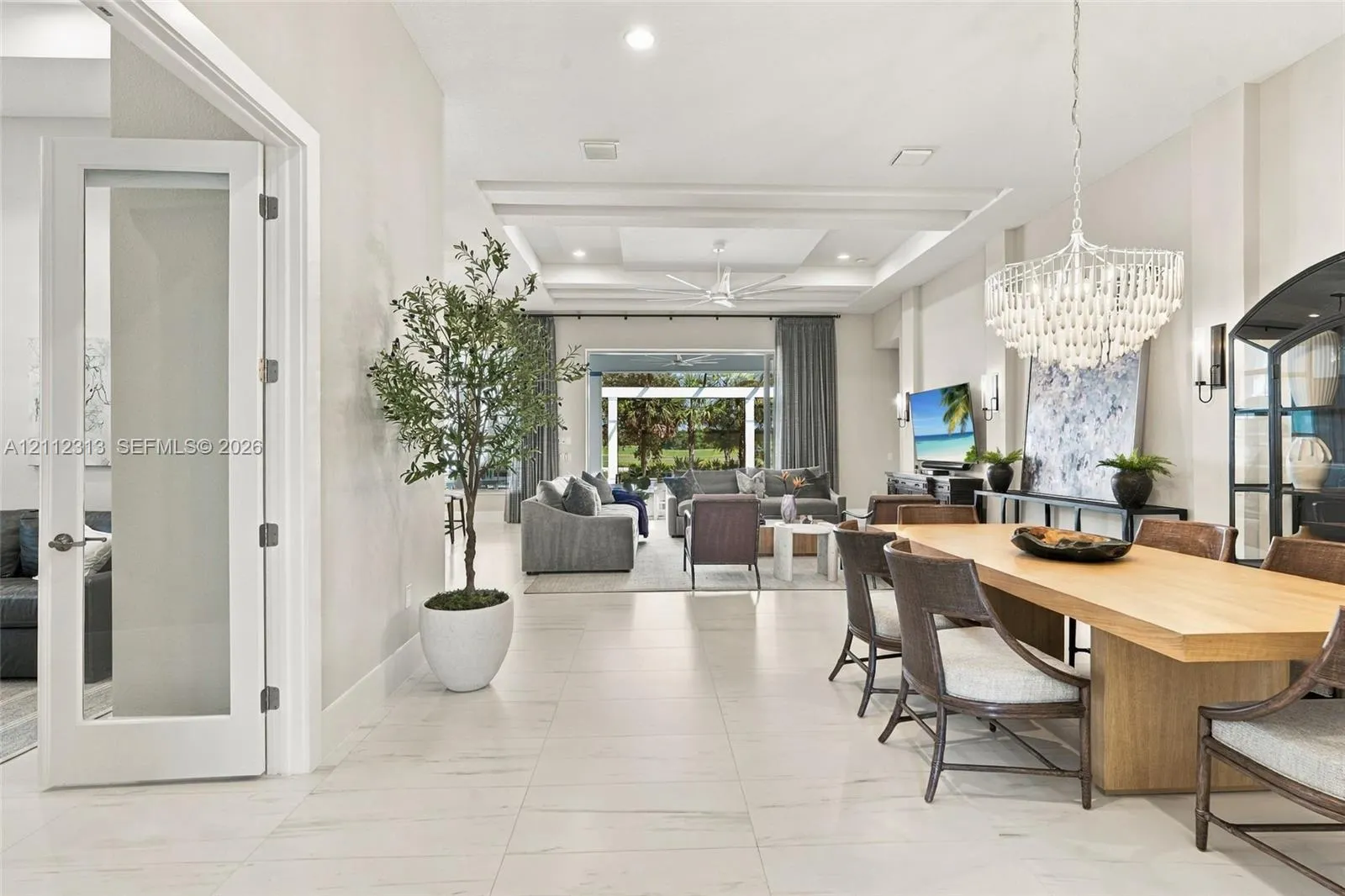 3181 Capistrano