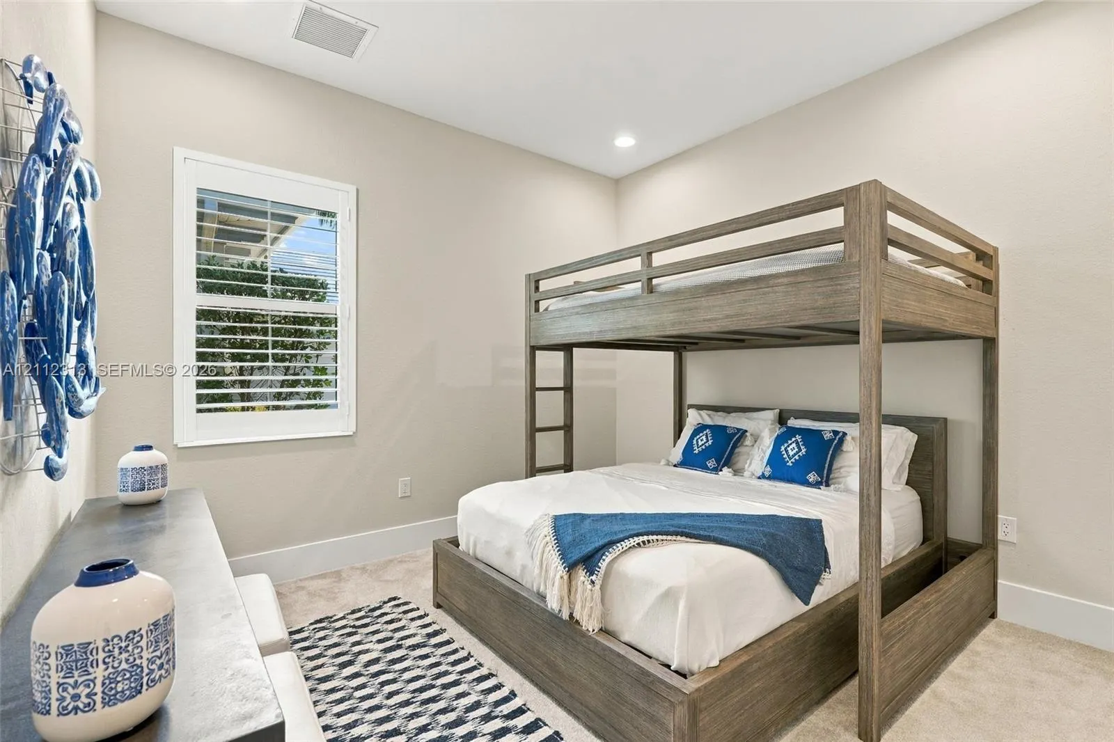 3181 Capistrano