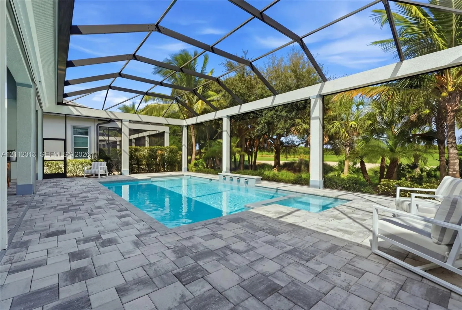 3181 Capistrano