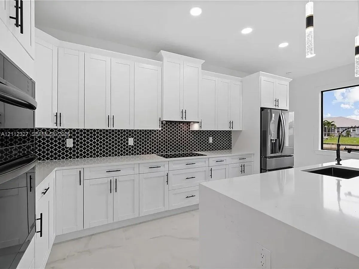 321 SE 2nd Street