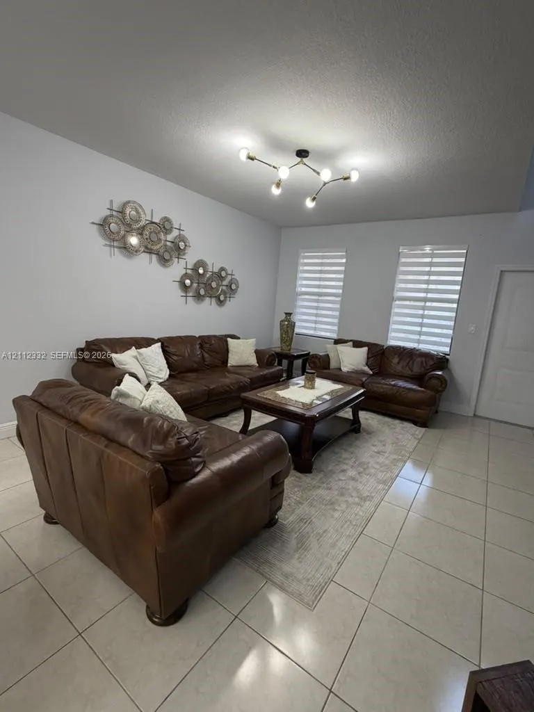 9764 NW 10th Terrace