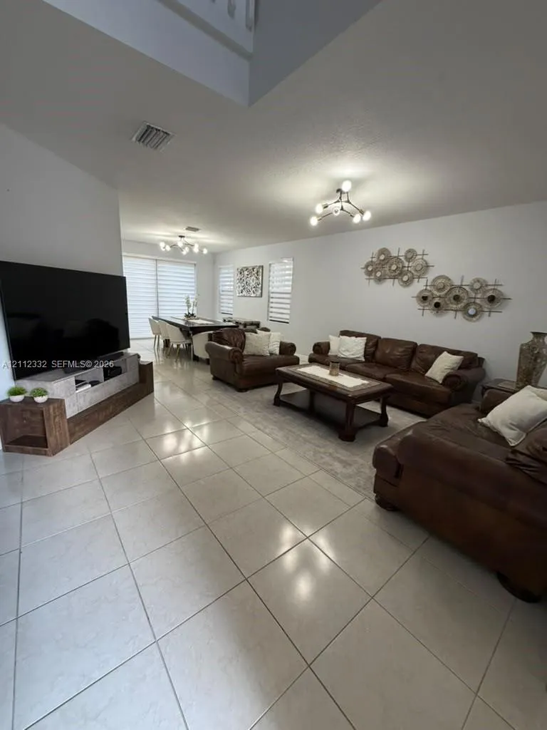 9764 NW 10th Terrace