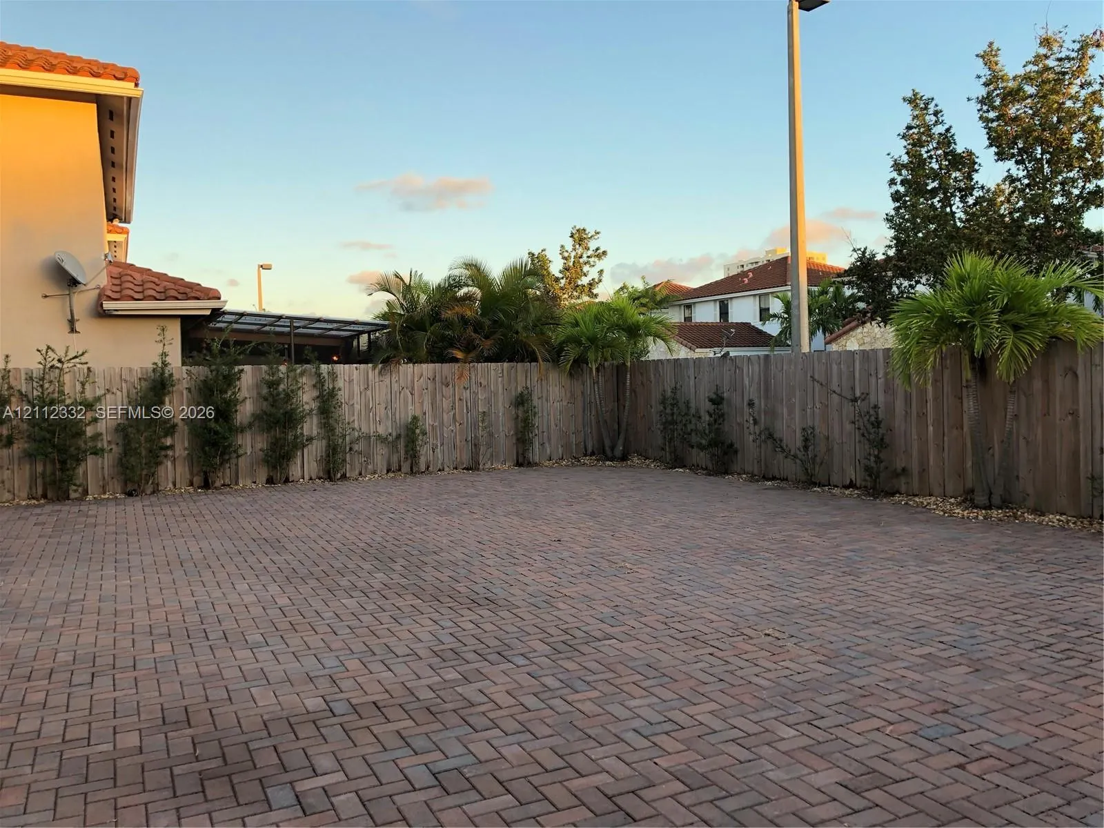 9764 NW 10th Terrace