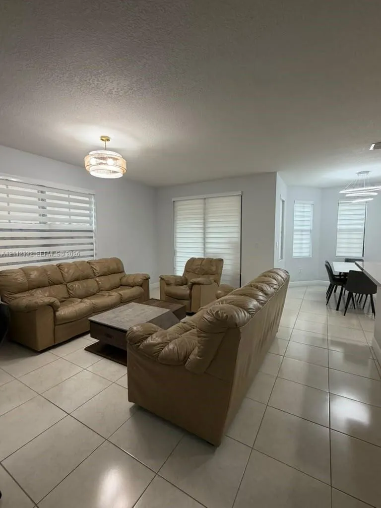 9764 NW 10th Terrace