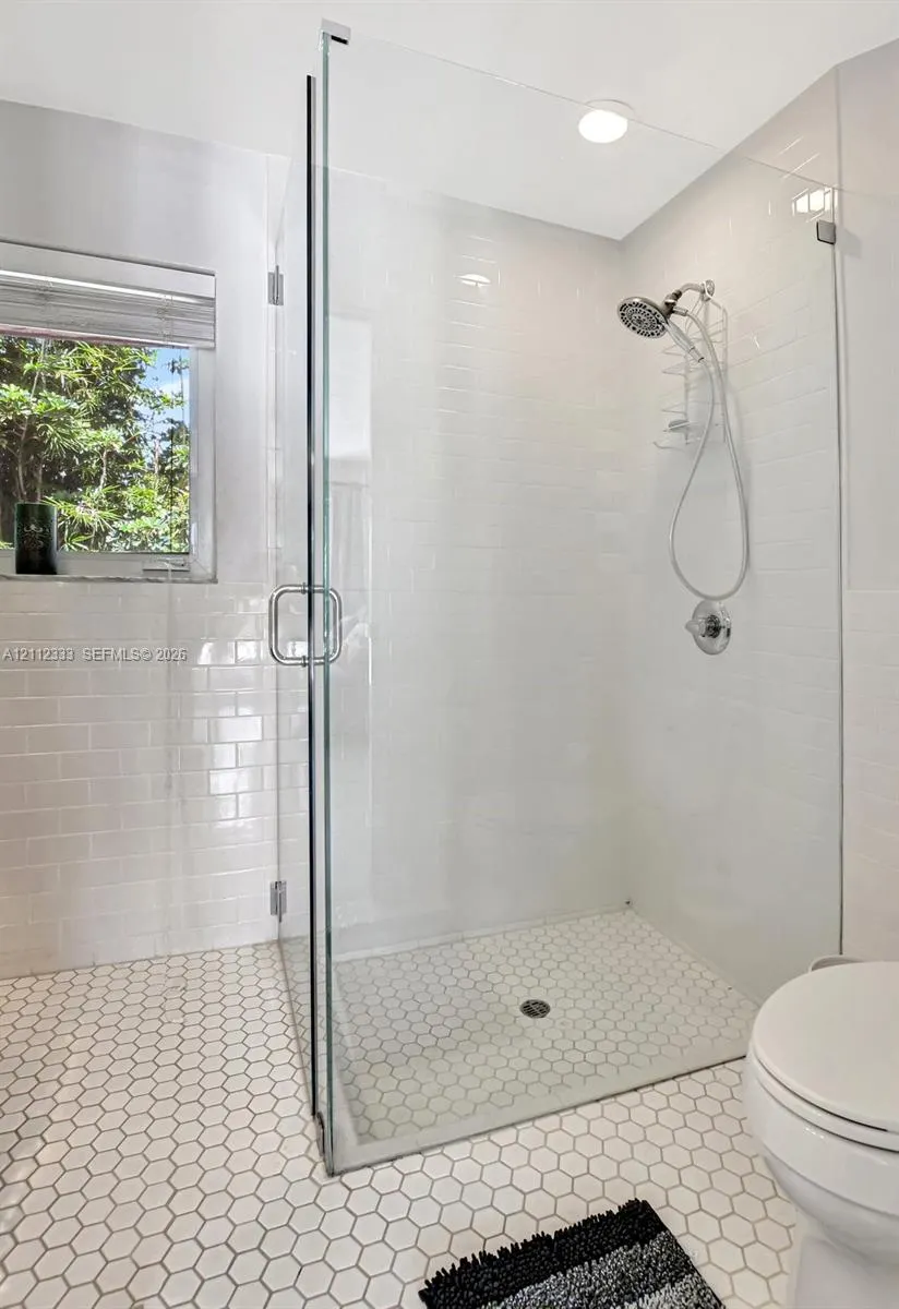 798 NW 15th Avenue