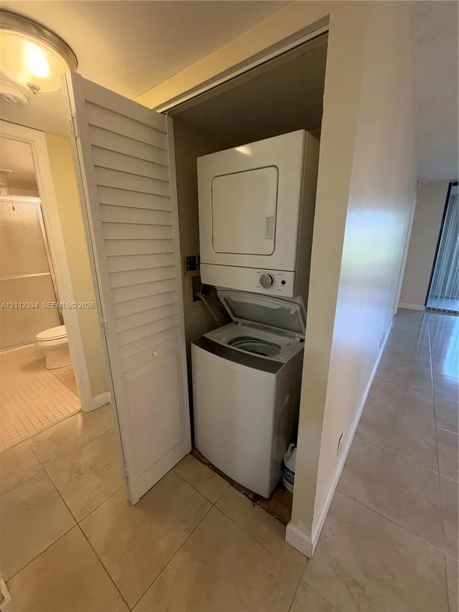 7300 NW 1st Street #104