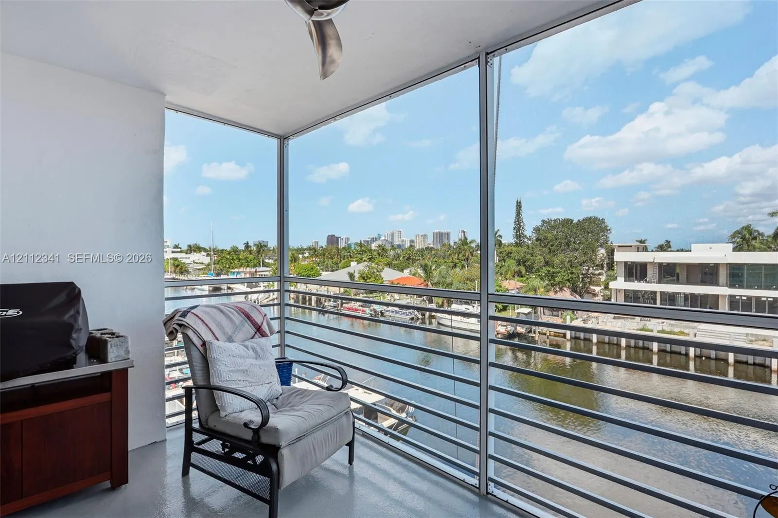 1617 SE 15th Street #401