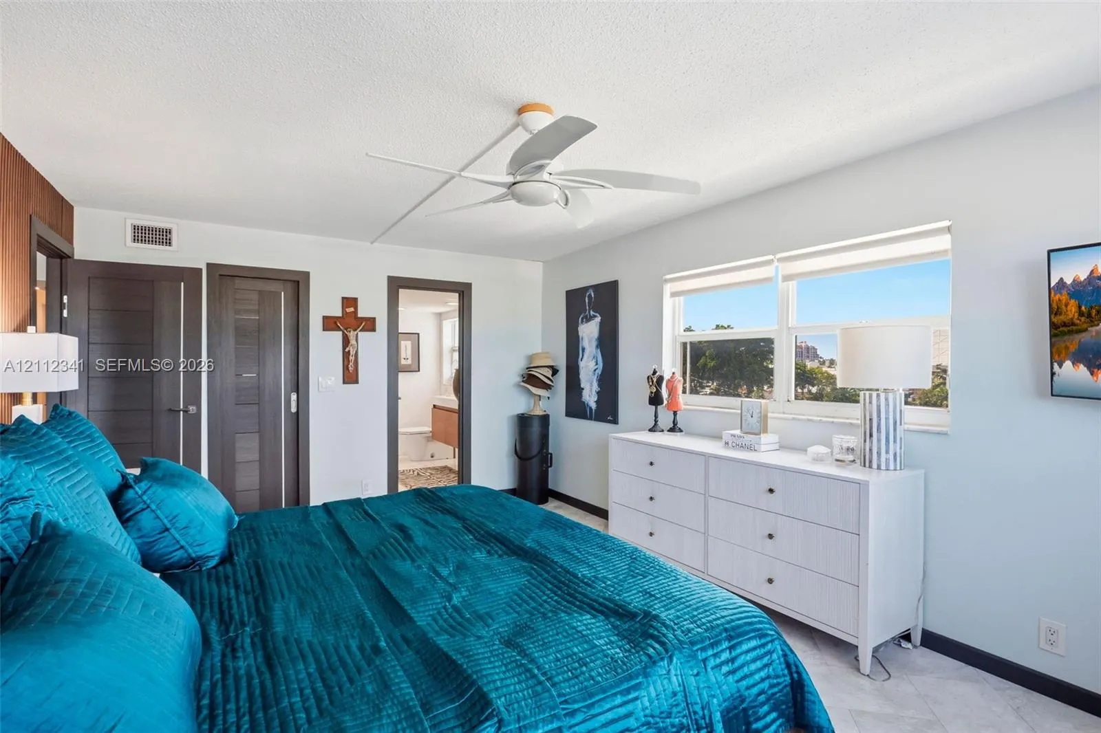 1617 SE 15th Street #401