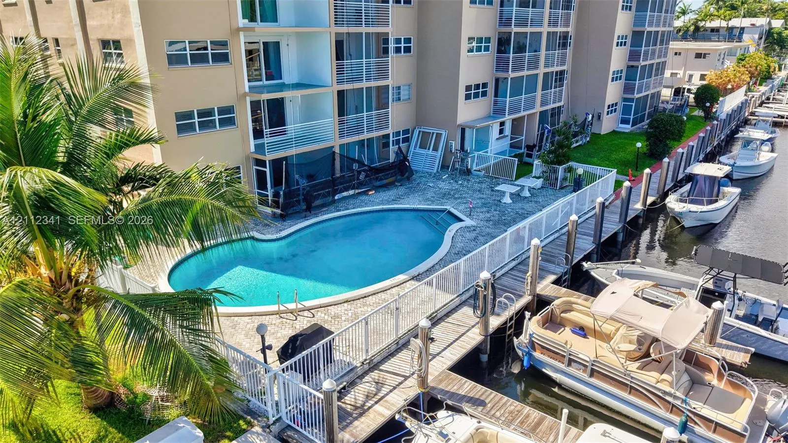 1617 SE 15th Street #401
