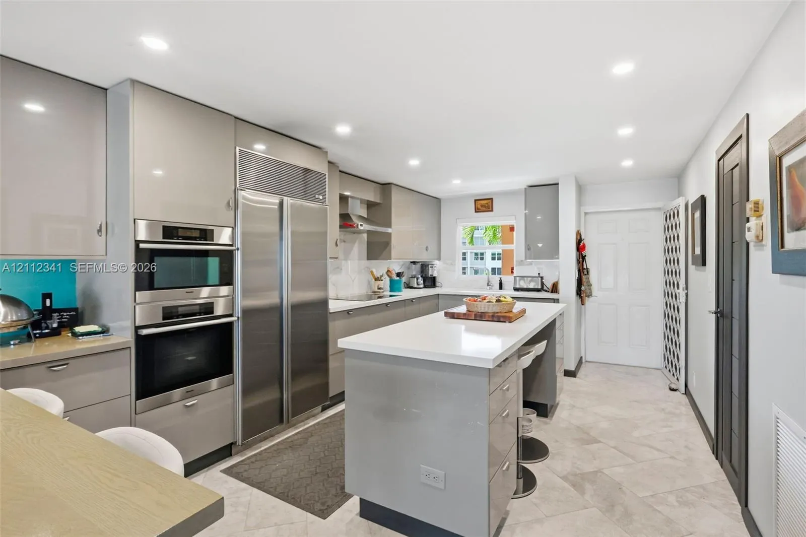 1617 SE 15th Street #401