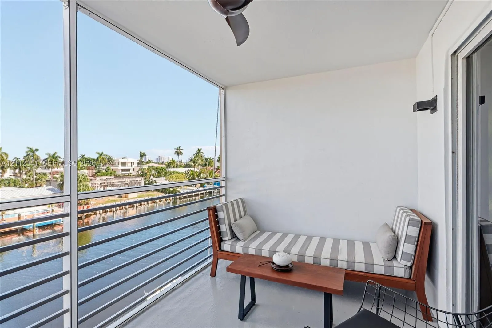 1617 SE 15th Street #401
