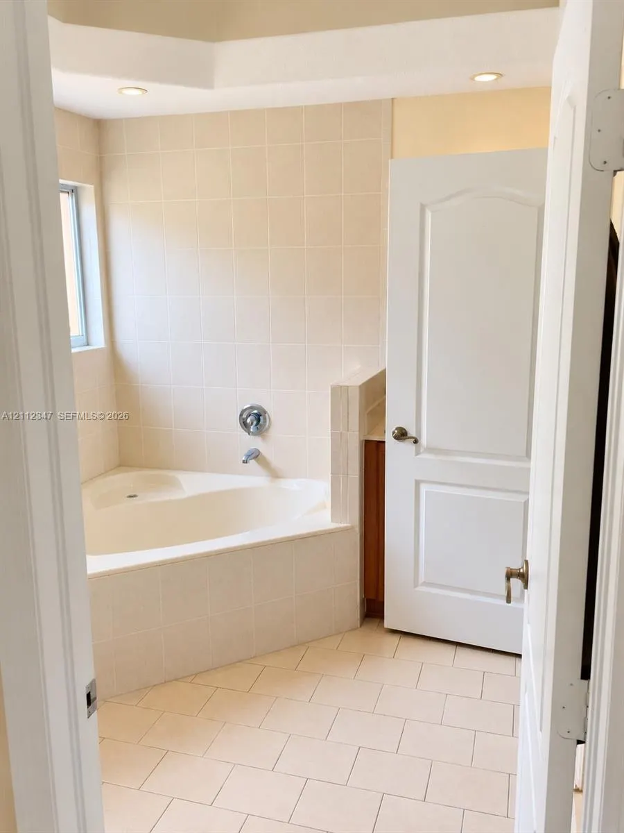 8766 NW 139th Terrace #139