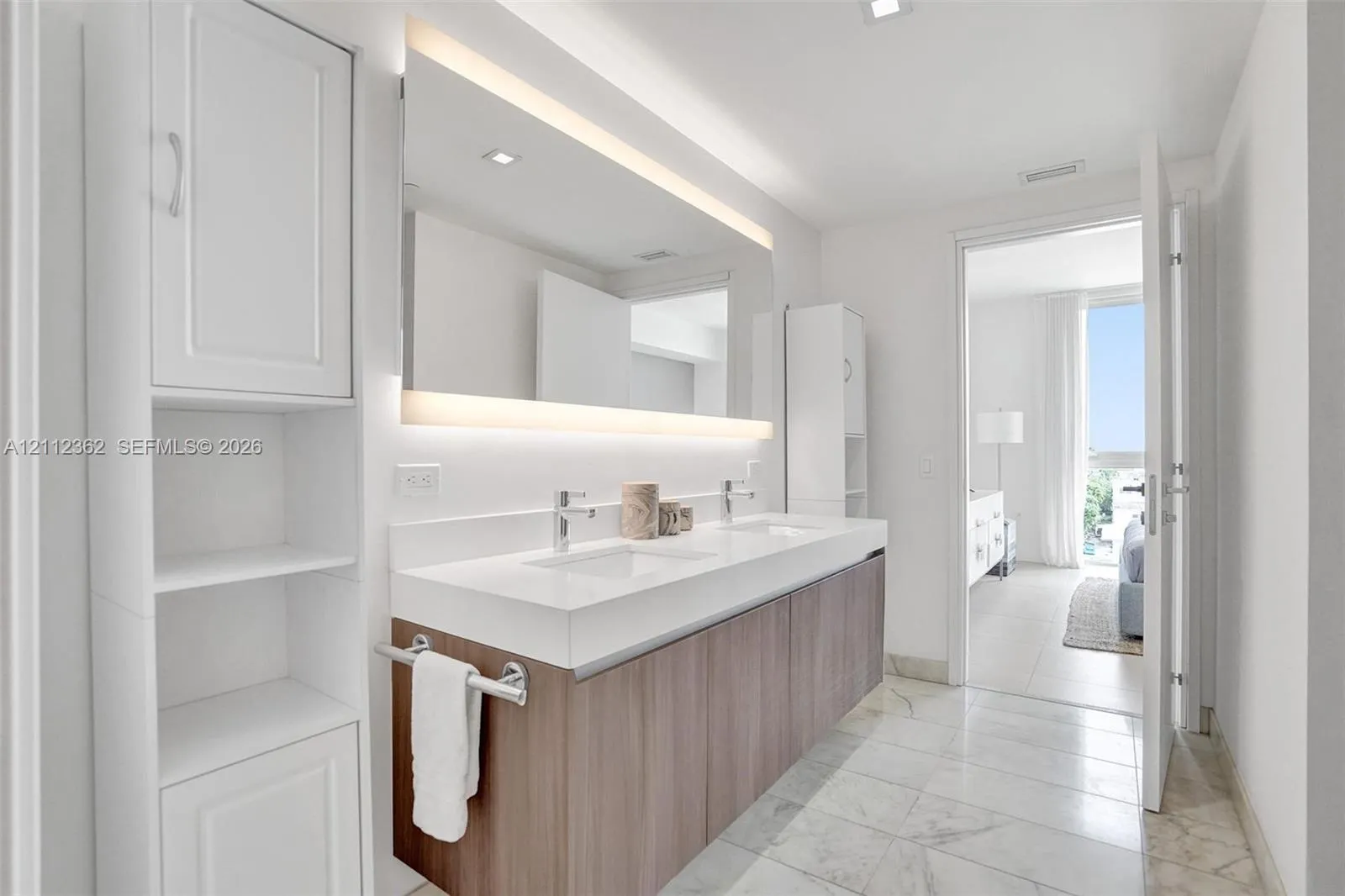 401 N Birch Road #513