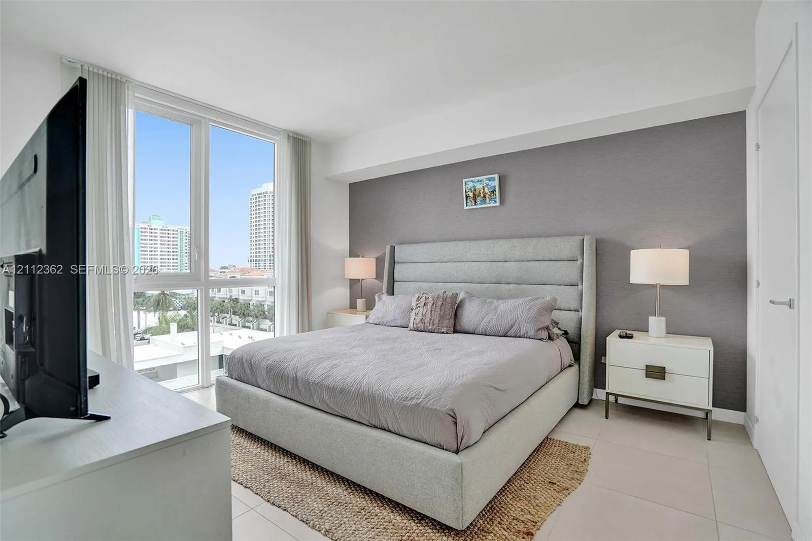 401 N Birch Road #513