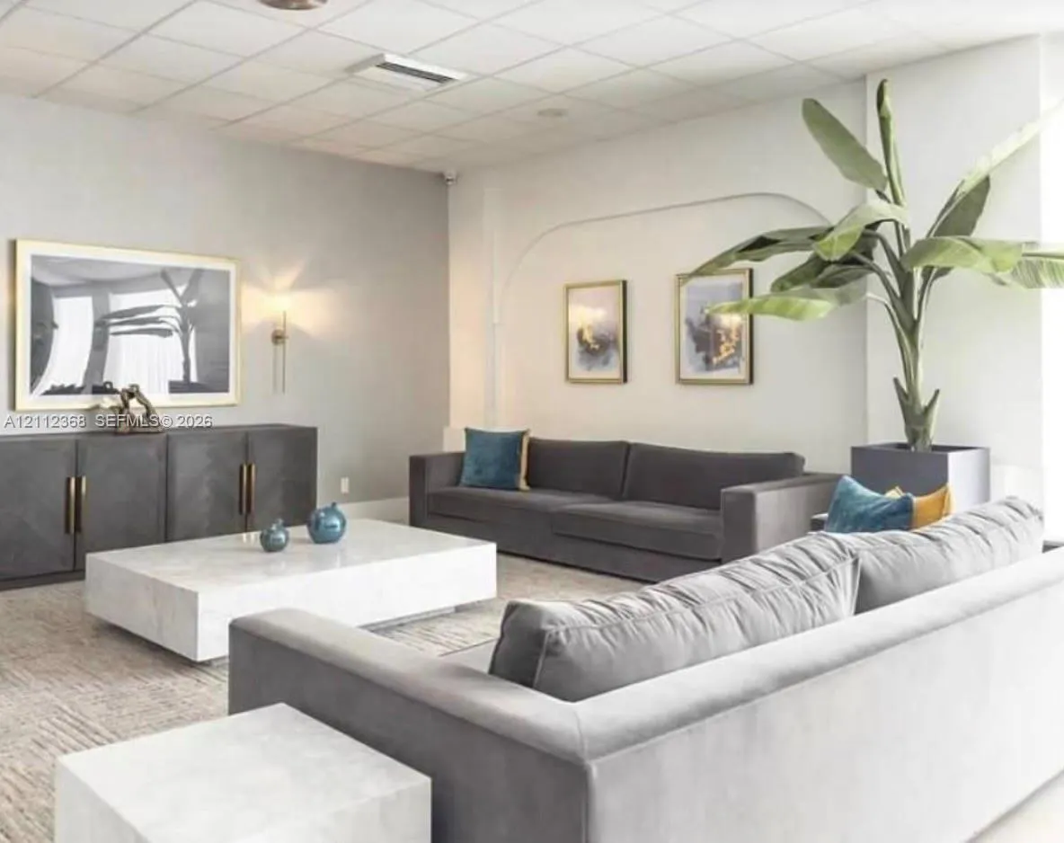 3140 S Ocean Drive #1003