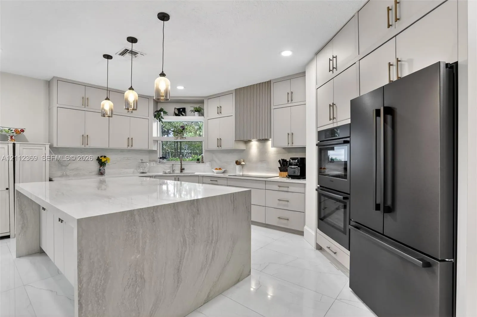 4953 Kensington Circle