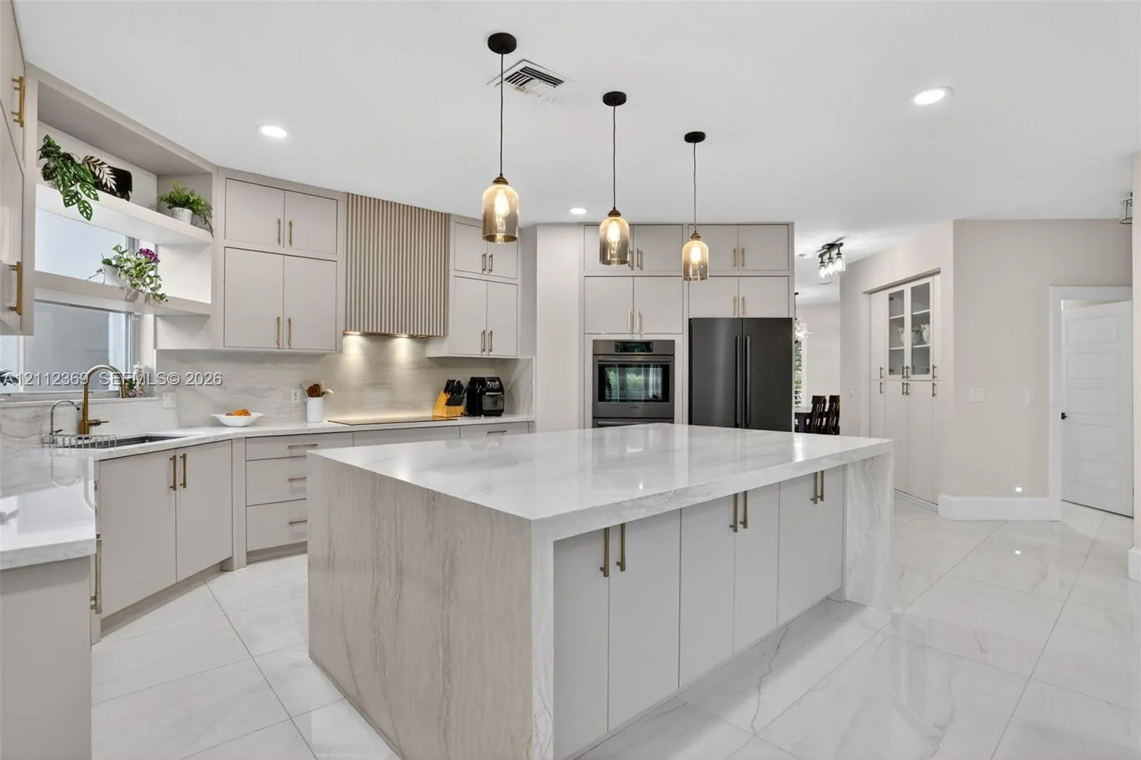 4953 Kensington Circle