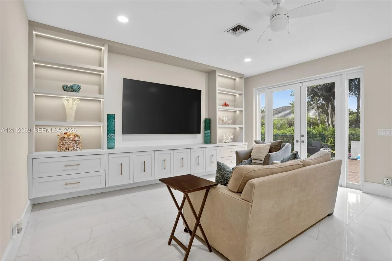 4953 Kensington Circle