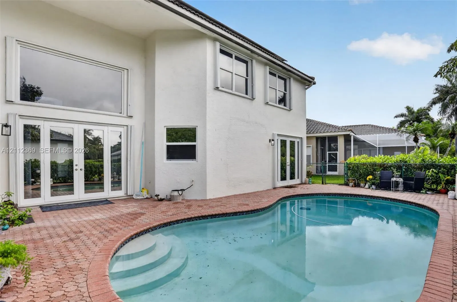 4953 Kensington Circle