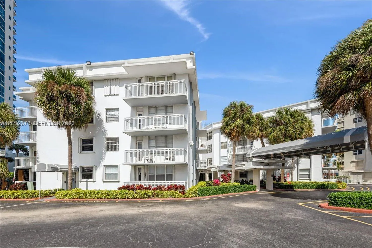 1913 S Ocean Drive #129