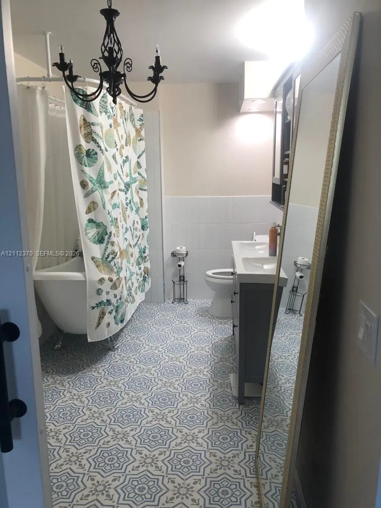 1913 S Ocean Drive #129