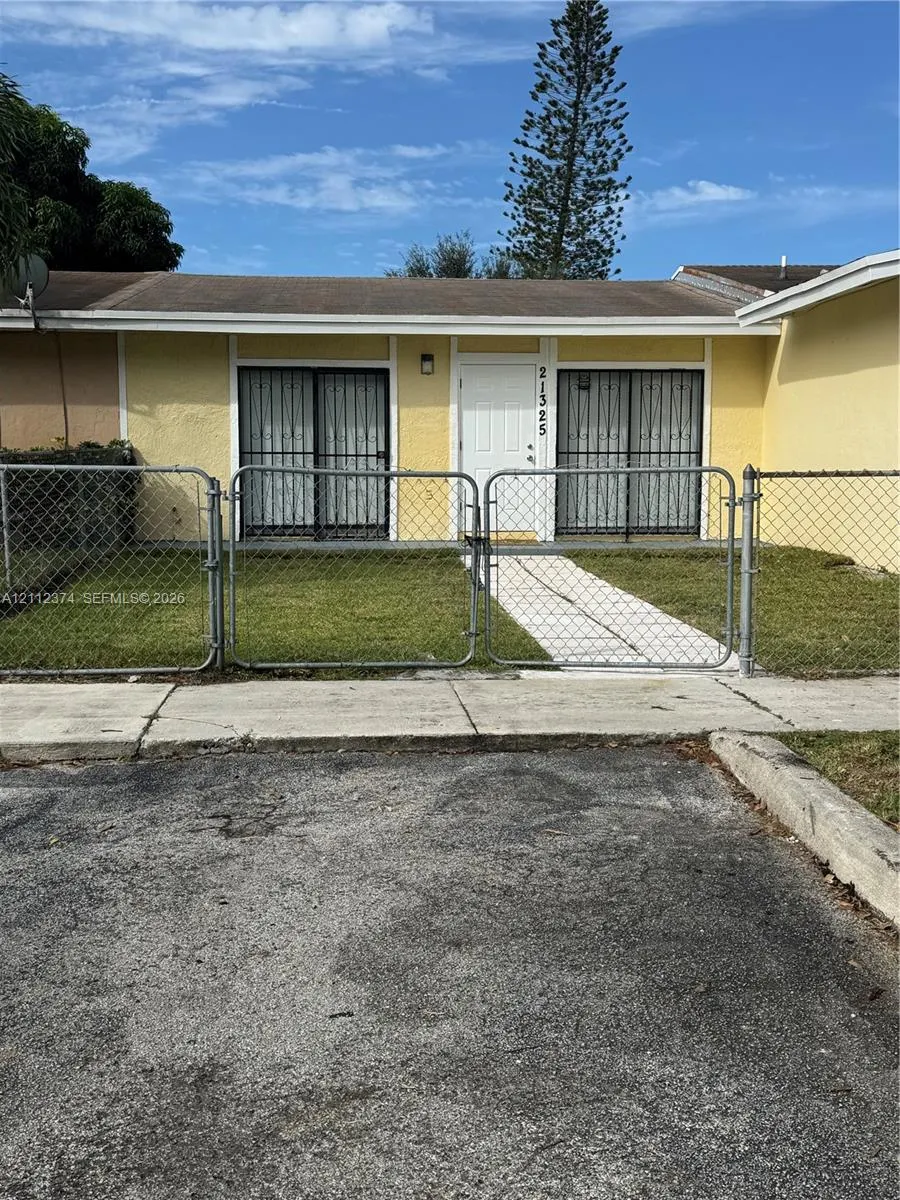 21325 NW 40th Cir Court