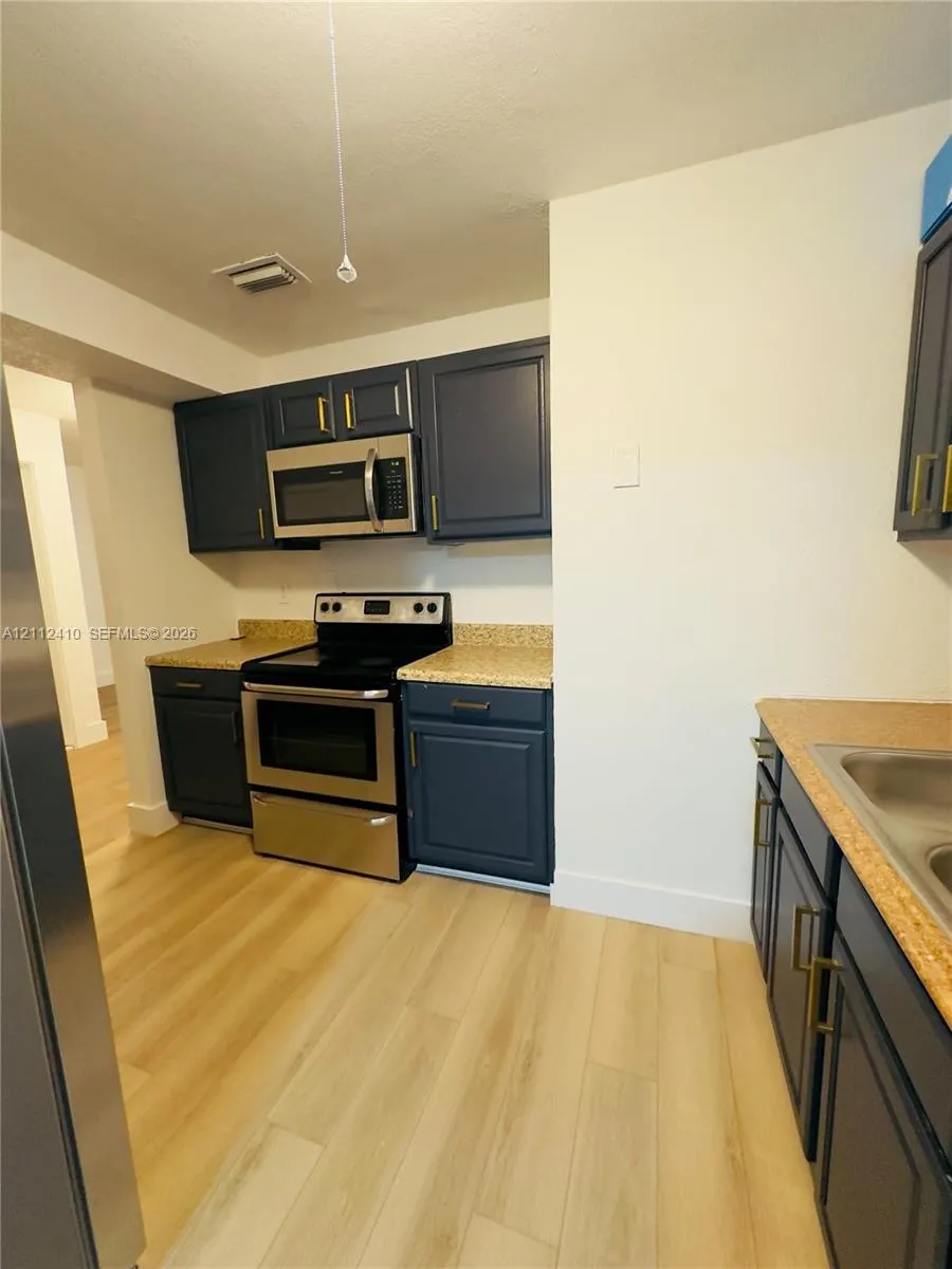 4118 NW 12th Terrace