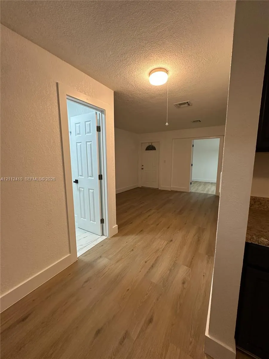 4118 NW 12th Terrace