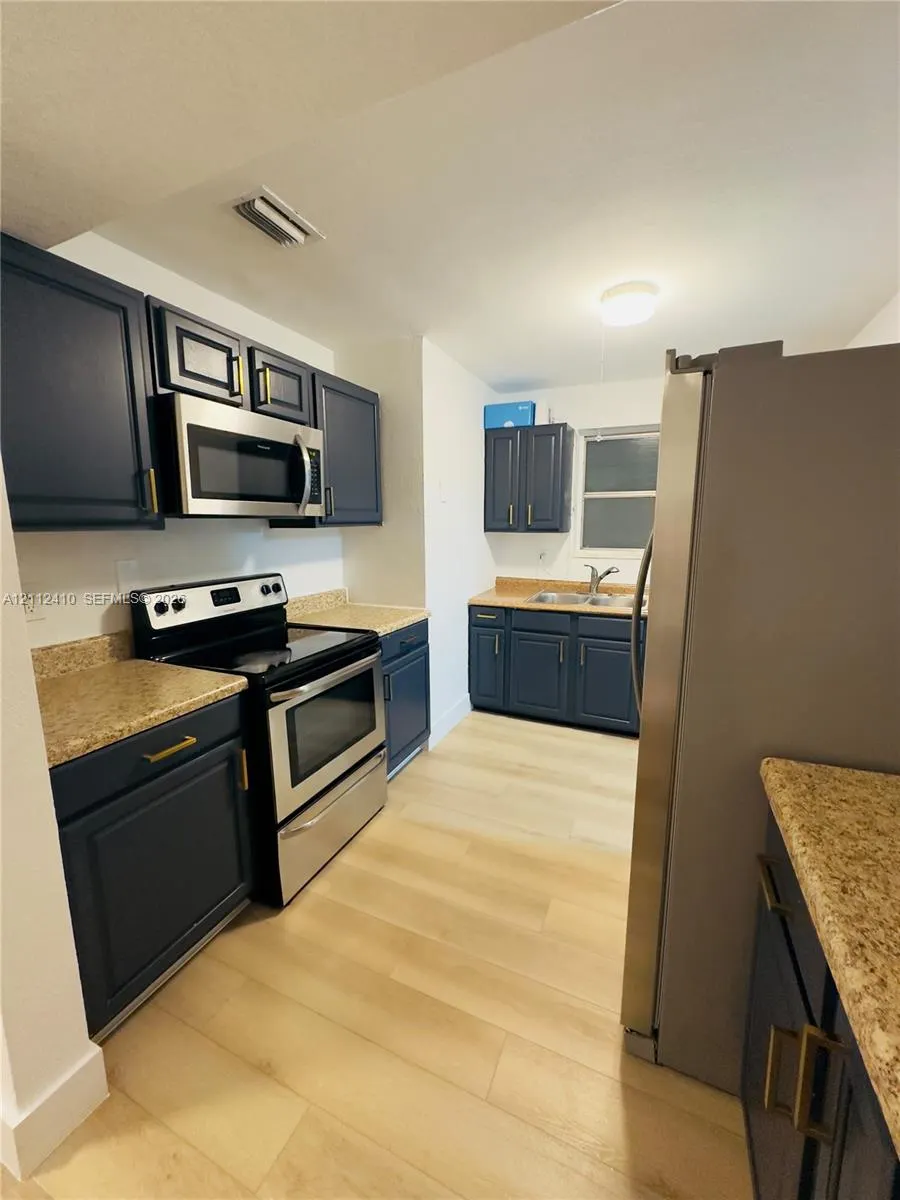 4118 NW 12th Terrace