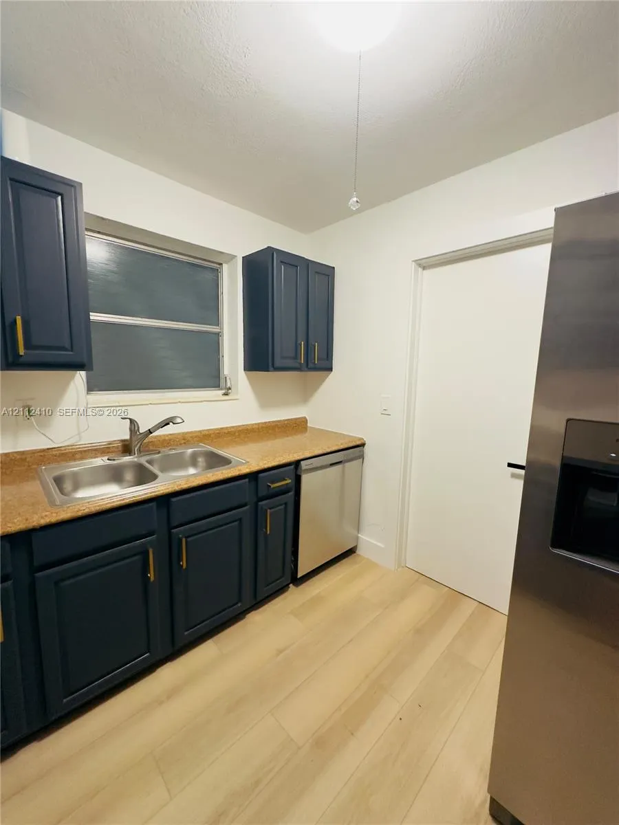 4118 NW 12th Terrace