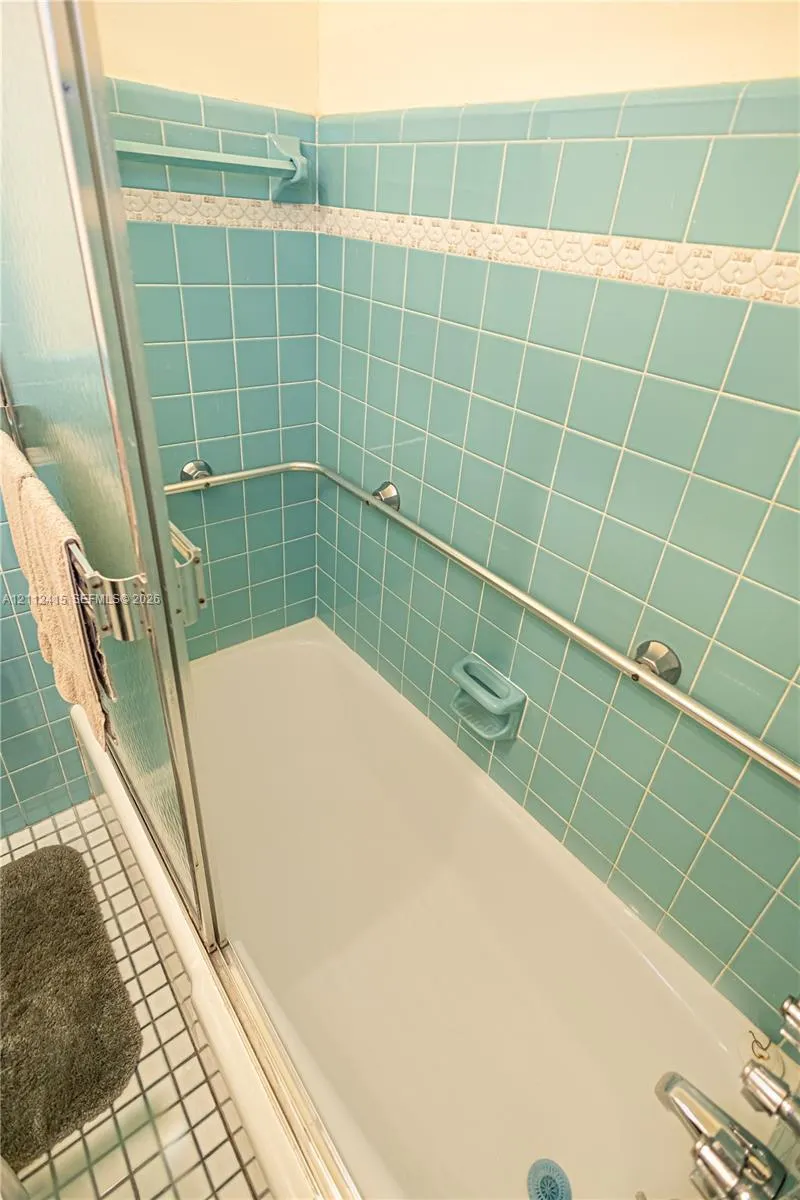 16790 NE 14th Avenue #215