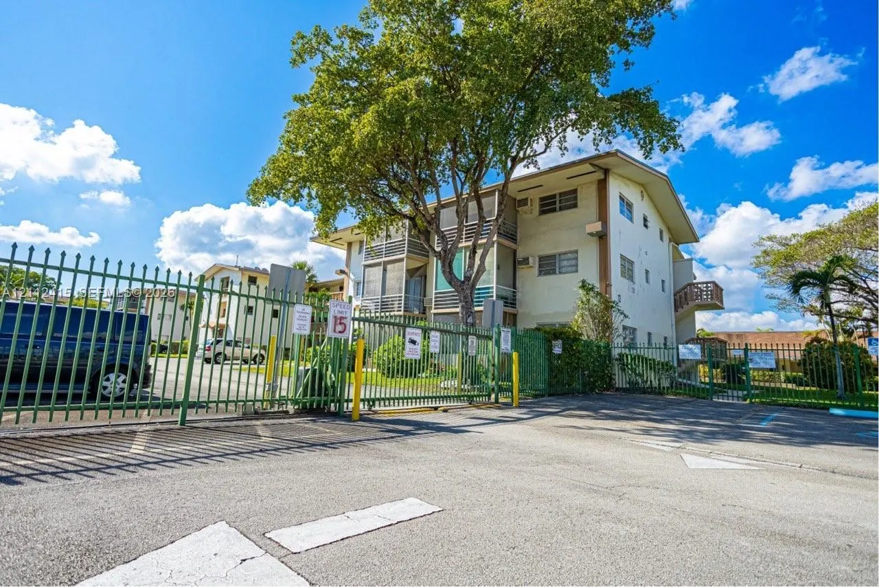 16790 NE 14th Avenue #215