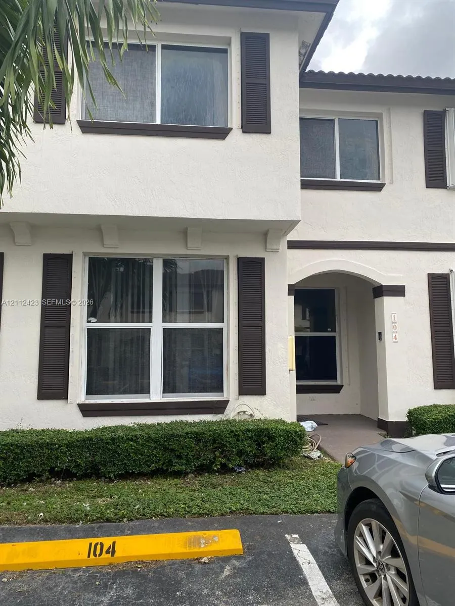 8555 SW 152nd Avenue #104