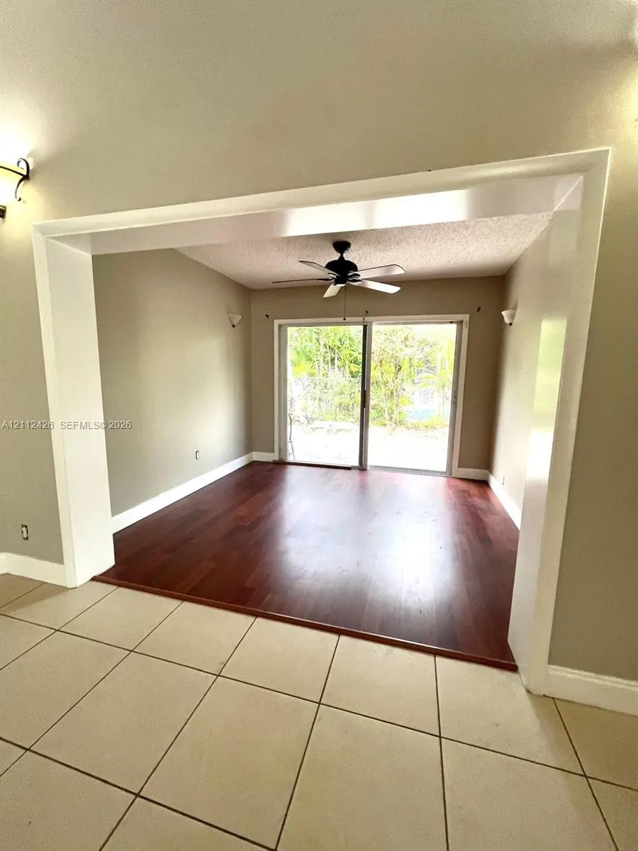10445 NW 8th Court