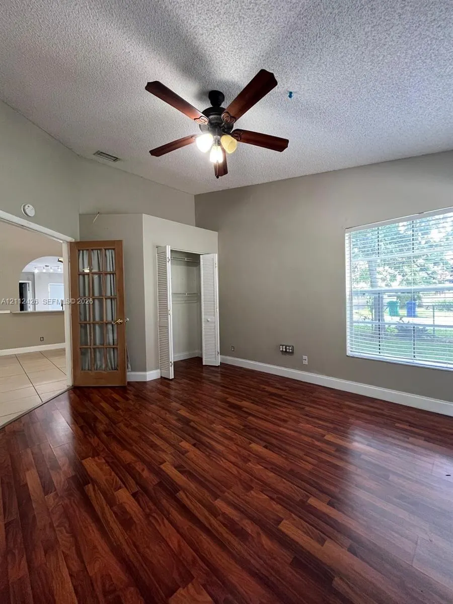 10445 NW 8th Court