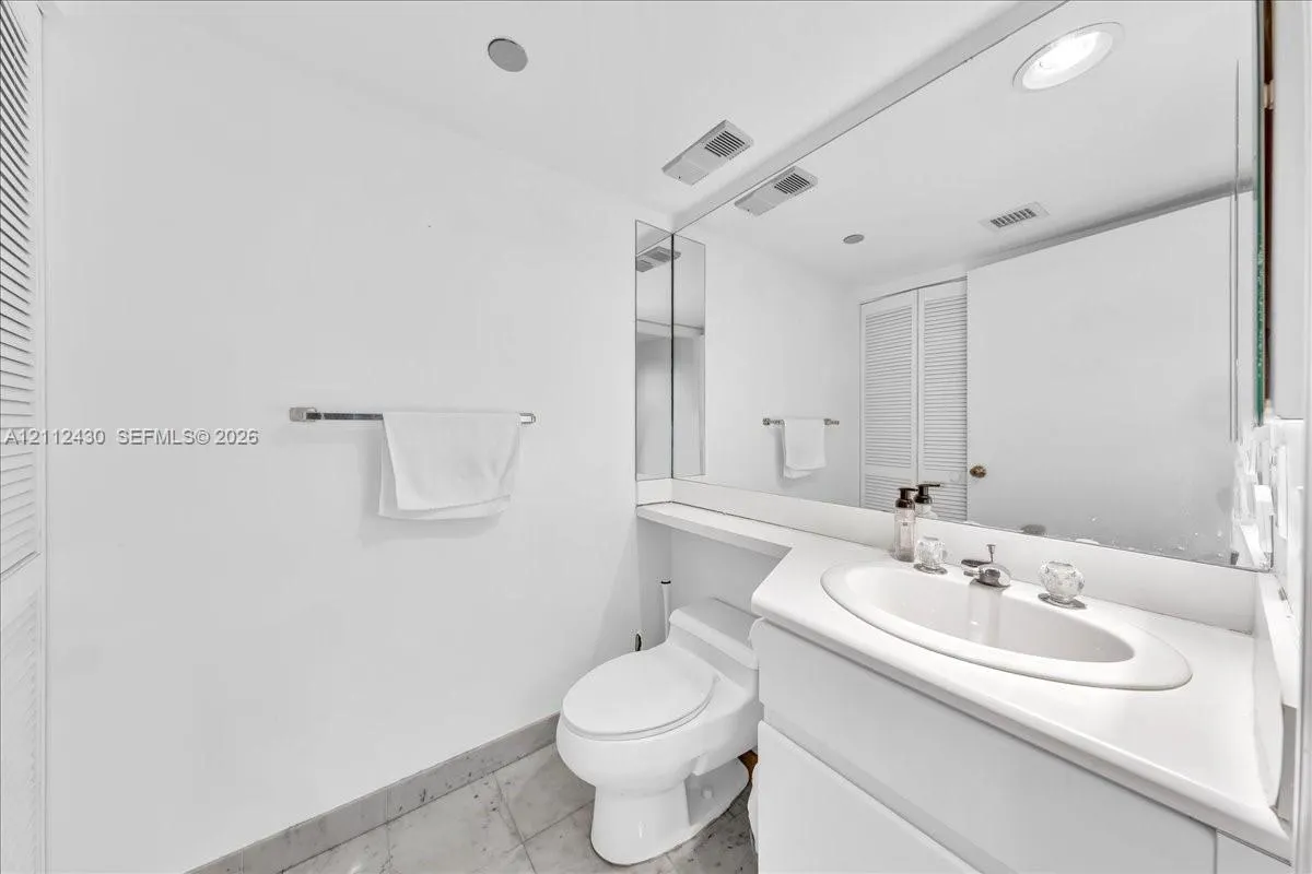 16445 Collins Avenue #222