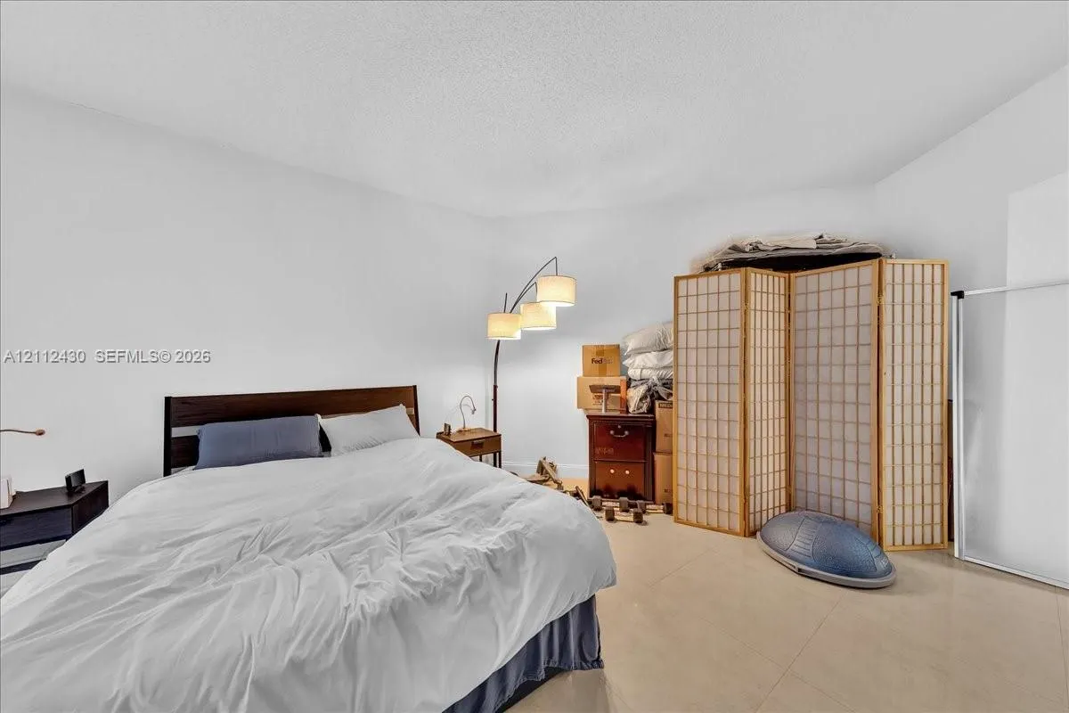 16445 Collins Avenue #222