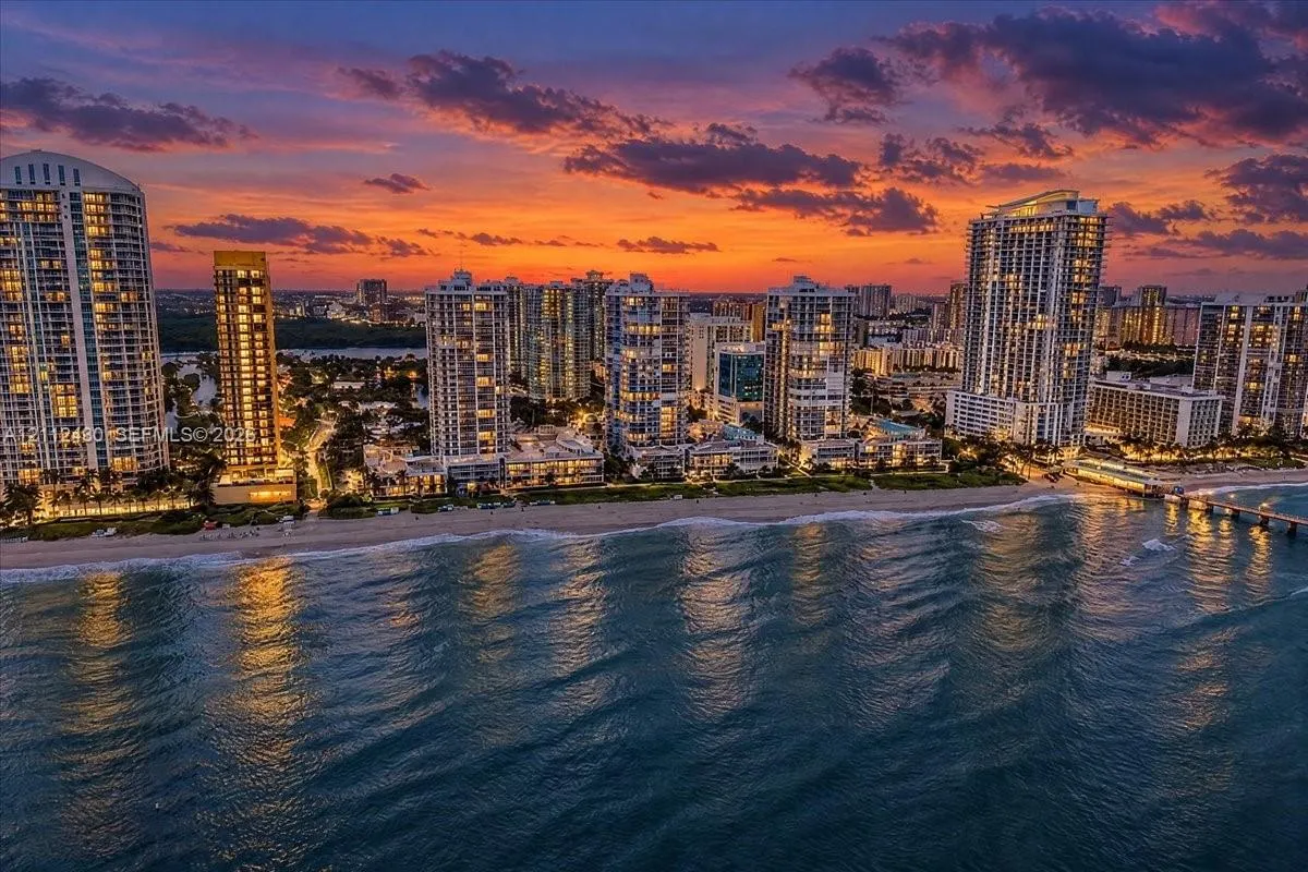 16445 Collins Avenue #222