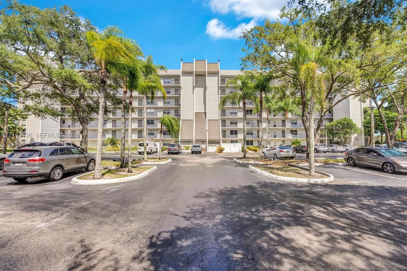 3100 W Rolling Hills Circle #407