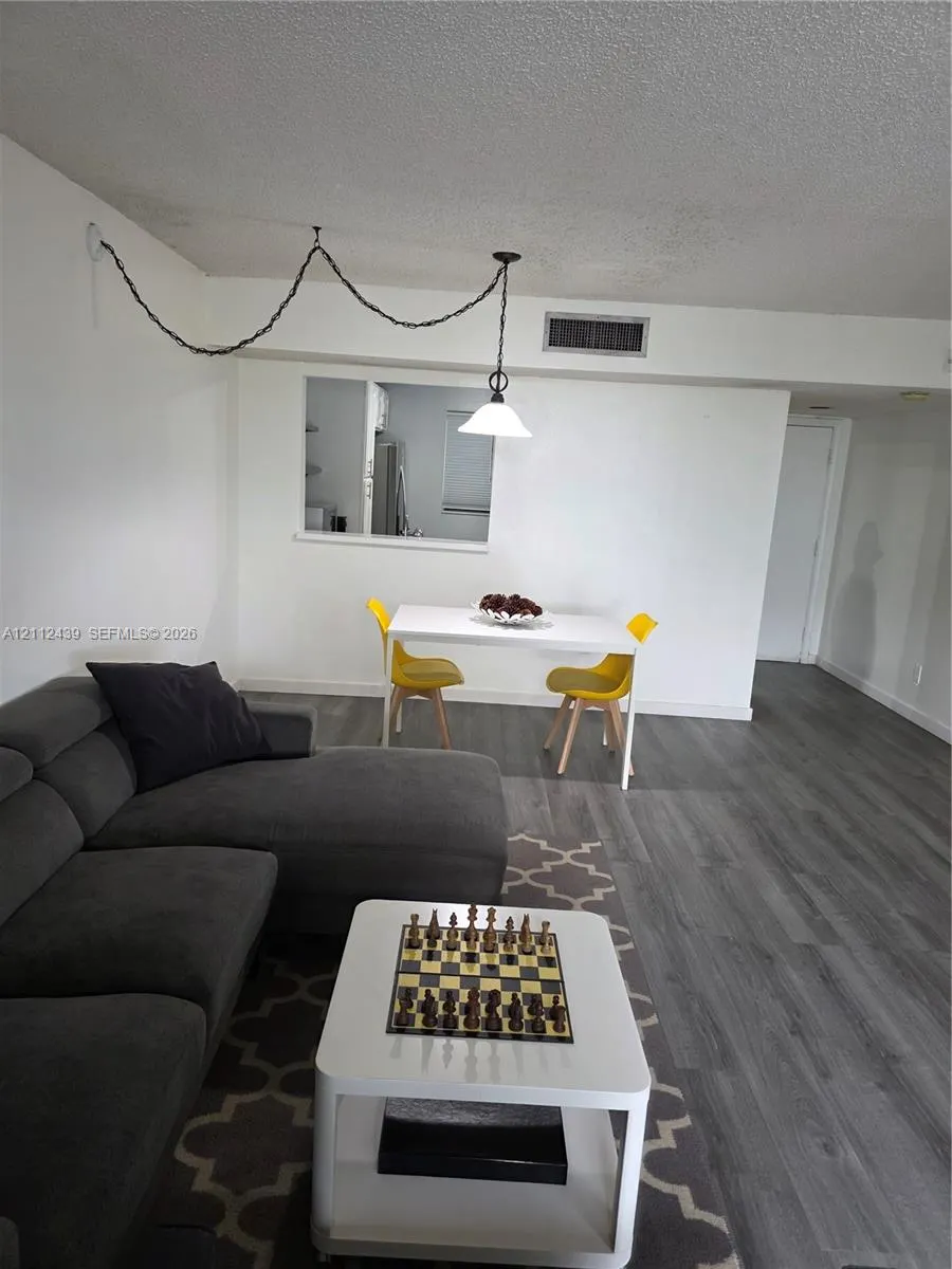 8065 SW 107th Avenue #202